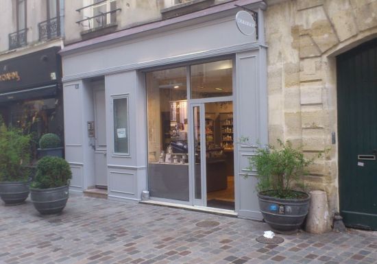 BOUTIQUE SHOWROOM